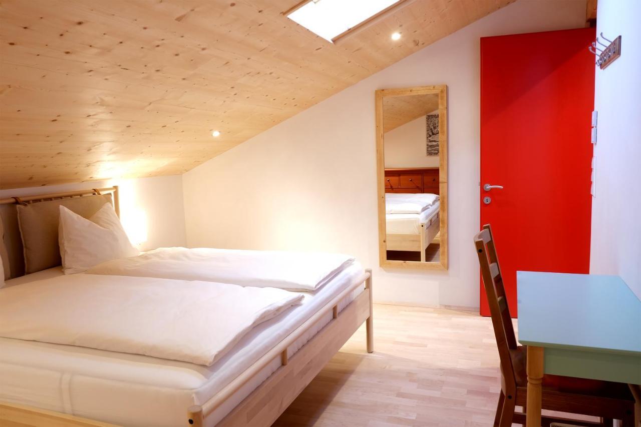 Apartamento 100qm - super Lage - Südterrasse - riesige Küche Naturns Exterior foto