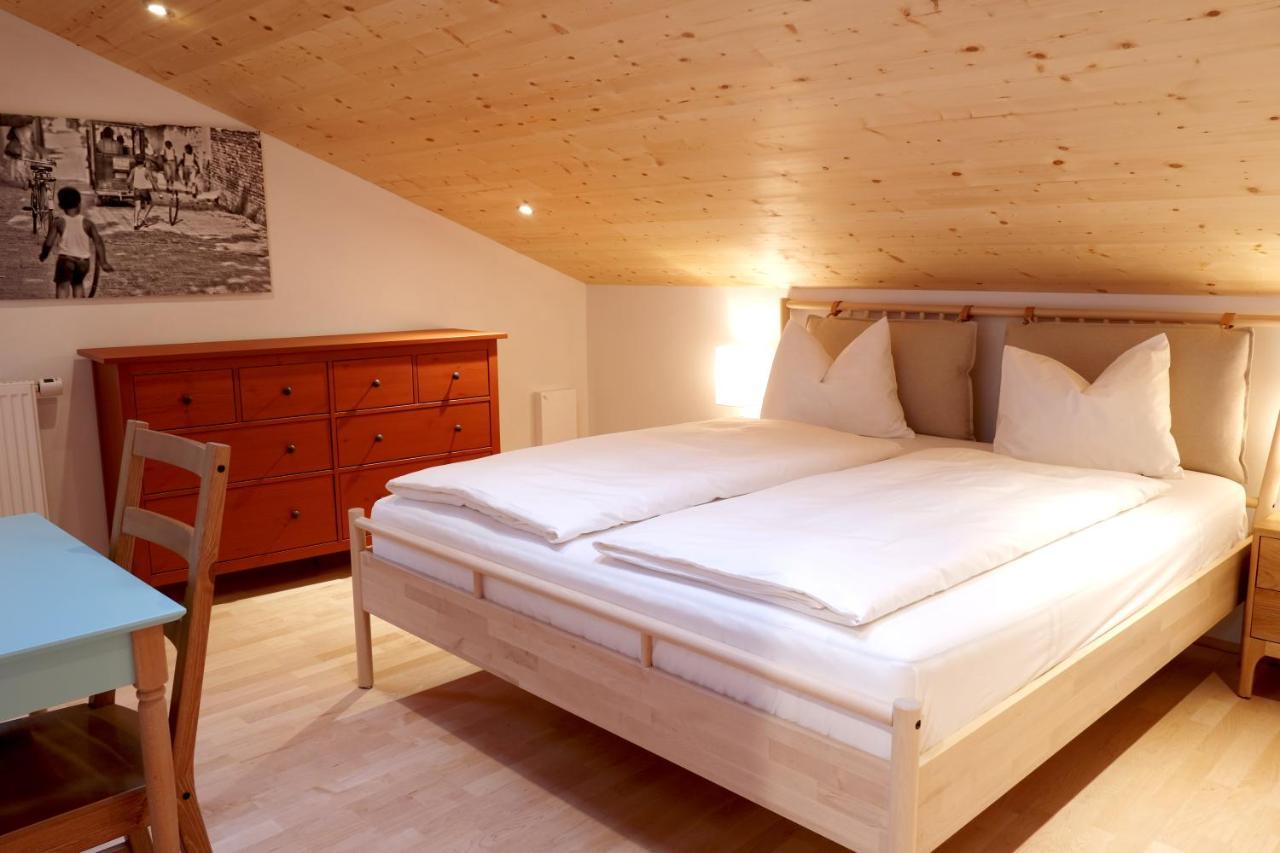 Apartamento 100qm - super Lage - Südterrasse - riesige Küche Naturns Exterior foto