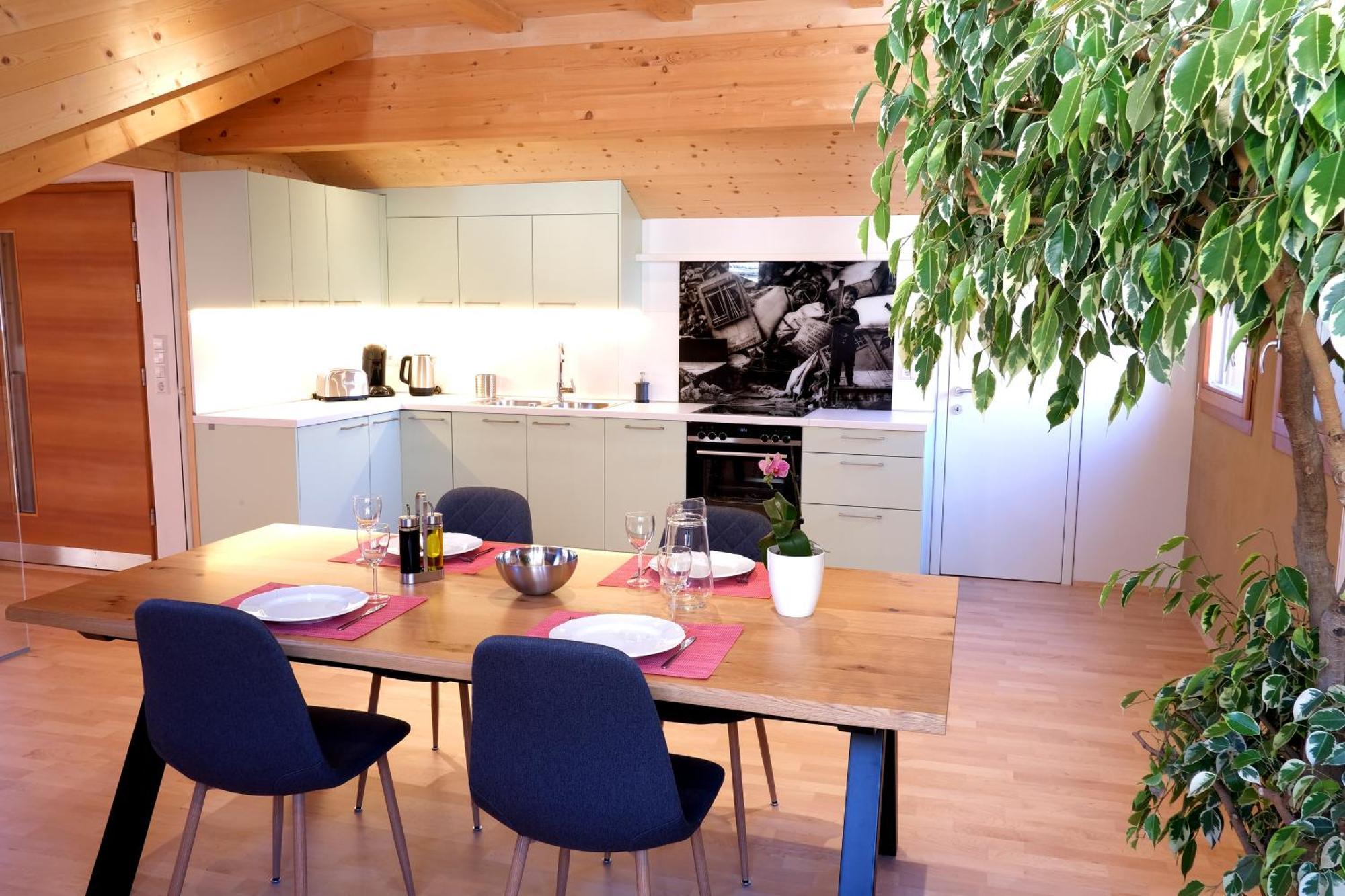 Apartamento 100qm - super Lage - Südterrasse - riesige Küche Naturns Exterior foto